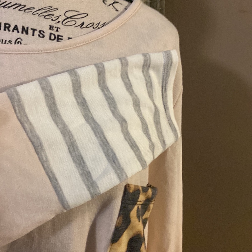 Top - Picture 3 of 5